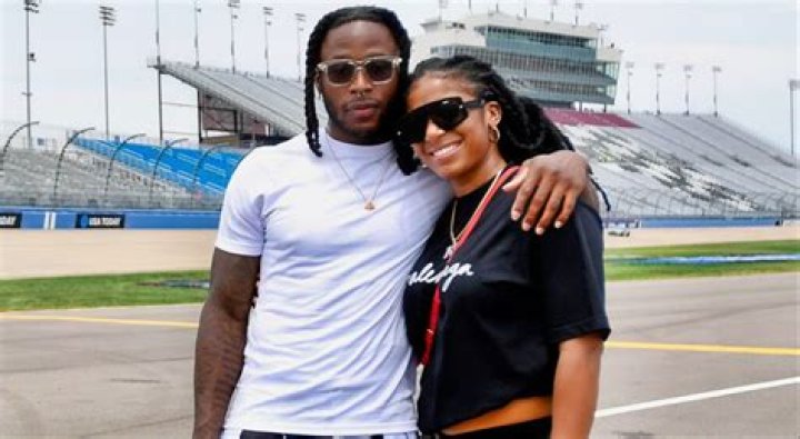 Alvin Kamara is not Married to Wife. Dating Girlfriend: Tea Omari Cooper.